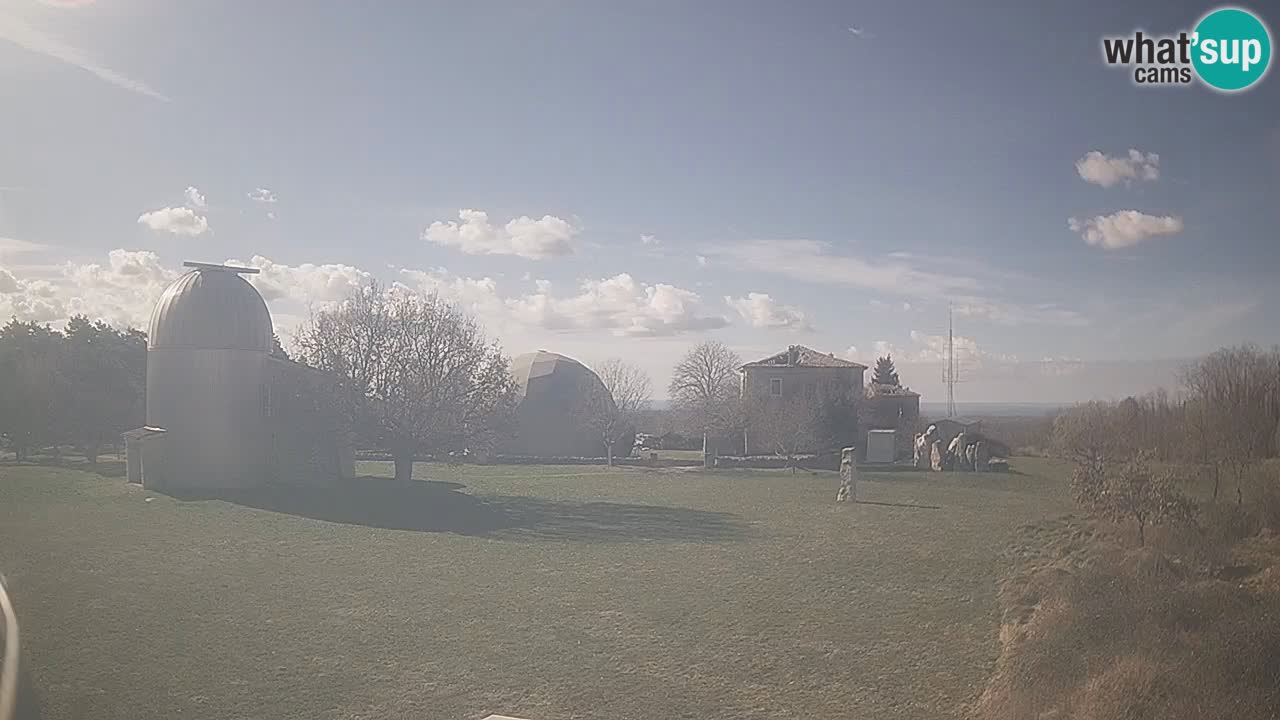 Cámara web en vivo del Observatorio de Višnjan: explora el cielo, los asteroides, cometas y meteoroides