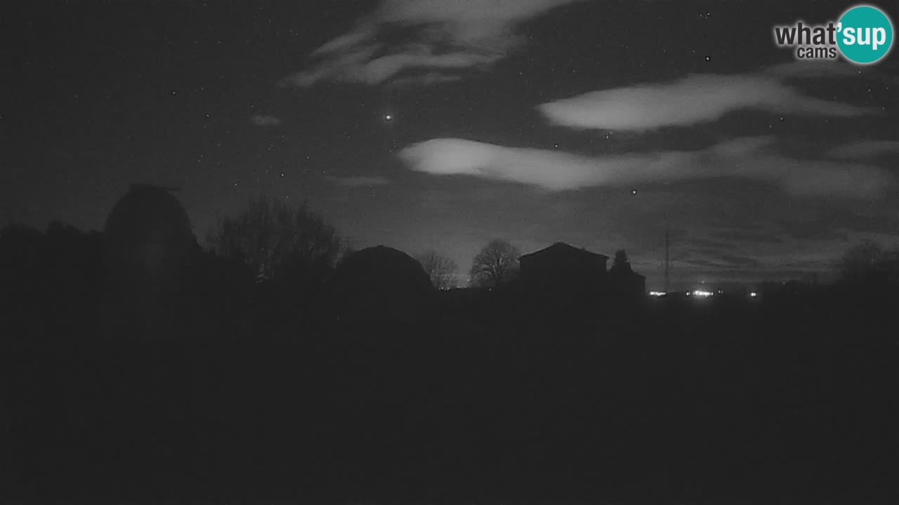 Cámara web en vivo del Observatorio de Višnjan: explora el cielo, los asteroides, cometas y meteoroides