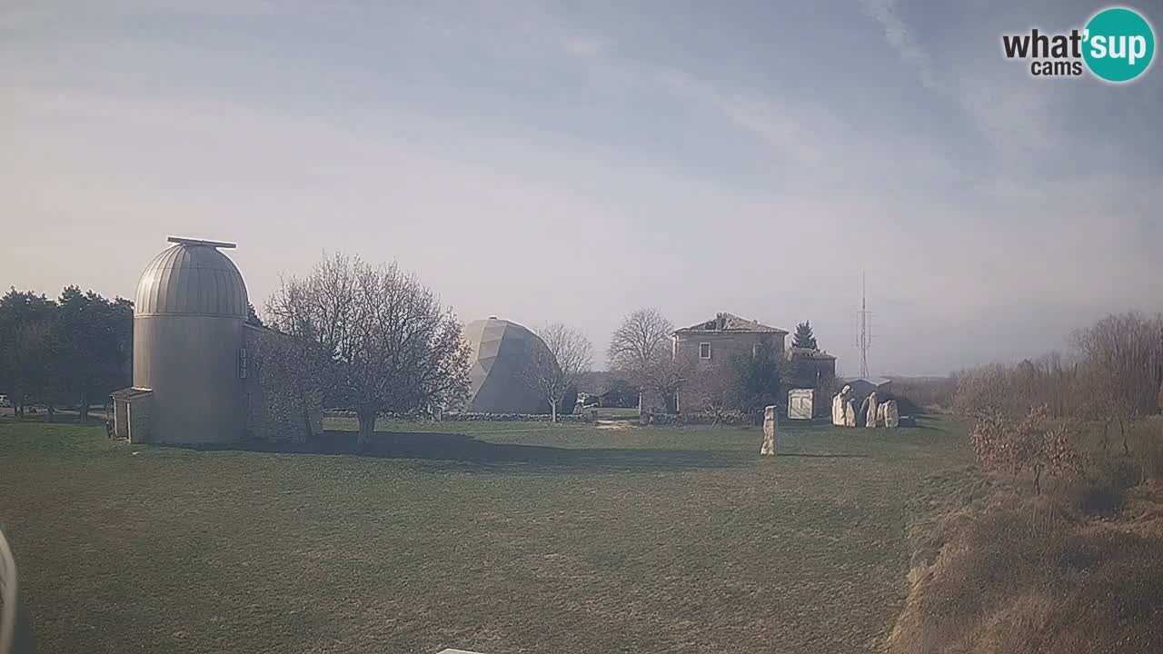 Observatorij Višnjan spletna kamera – Odkrivajte nebo, asteroide, komete in meteorite