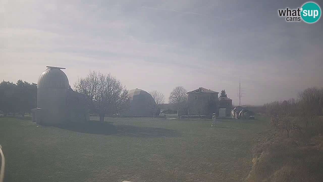 Cámara web en vivo del Observatorio de Višnjan: explora el cielo, los asteroides, cometas y meteoroides