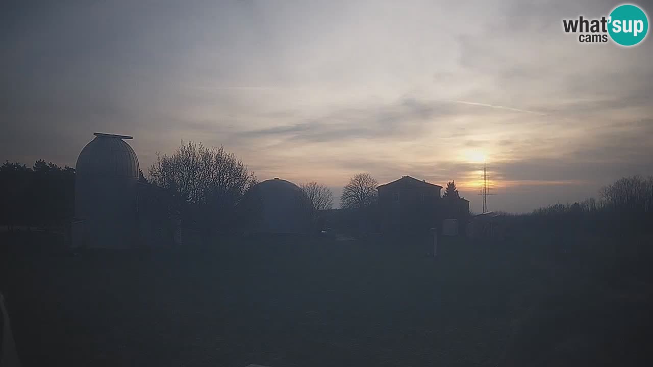 Višnjan Observatory Live Webcam – Explore the Sky, Asteroids, Comets, and Meteoroids