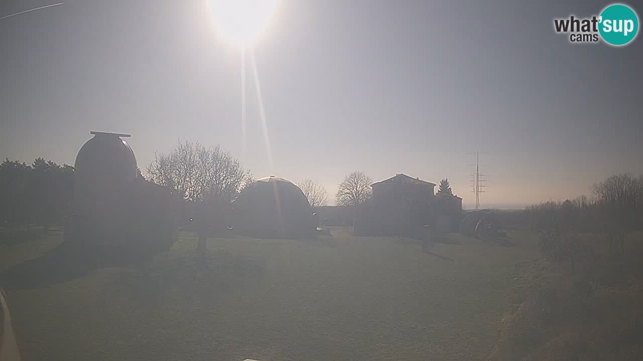 Višnjan-Observatorium Live Webcam – Explore the Sky, Asteroids, Comets, and Meteoroids