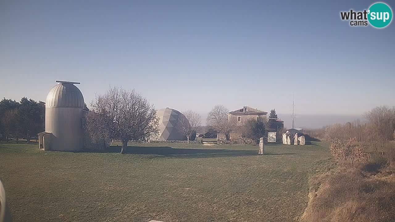 Višnjan Observatory Live Webcam – Explore the Sky, Asteroids, Comets, and Meteoroids