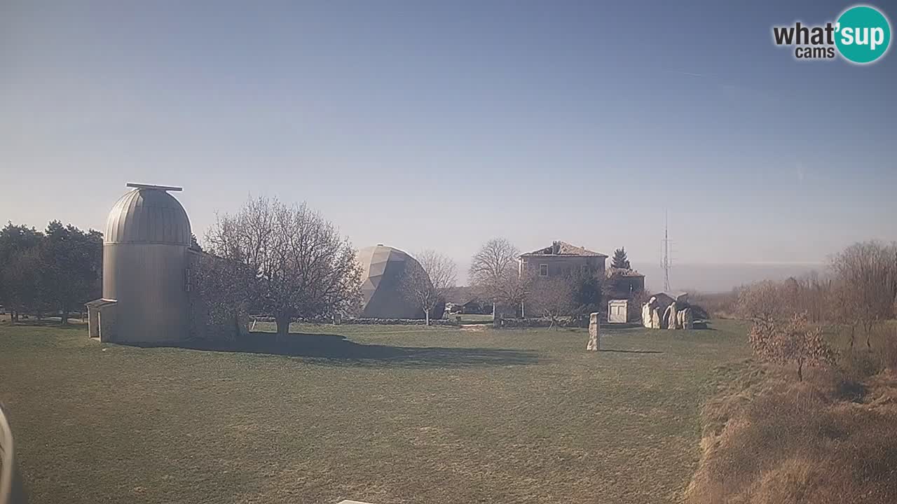 Višnjan Observatory Live Webcam – Explore the Sky, Asteroids, Comets, and Meteoroids