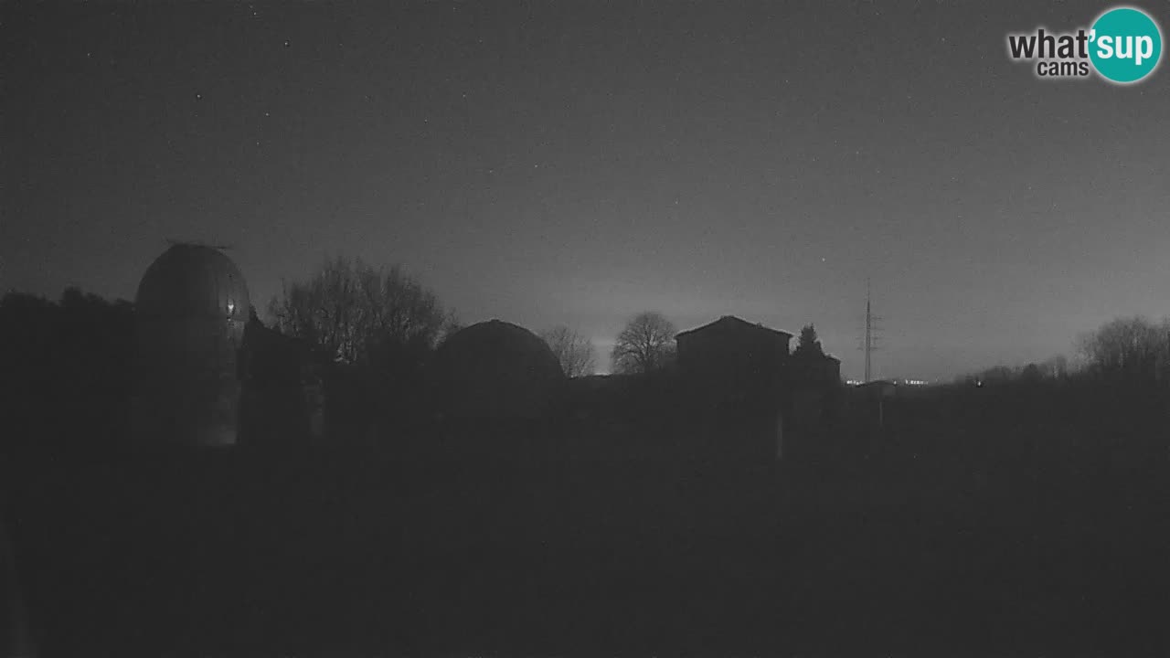 Cámara web en vivo del Observatorio de Višnjan: explora el cielo, los asteroides, cometas y meteoroides