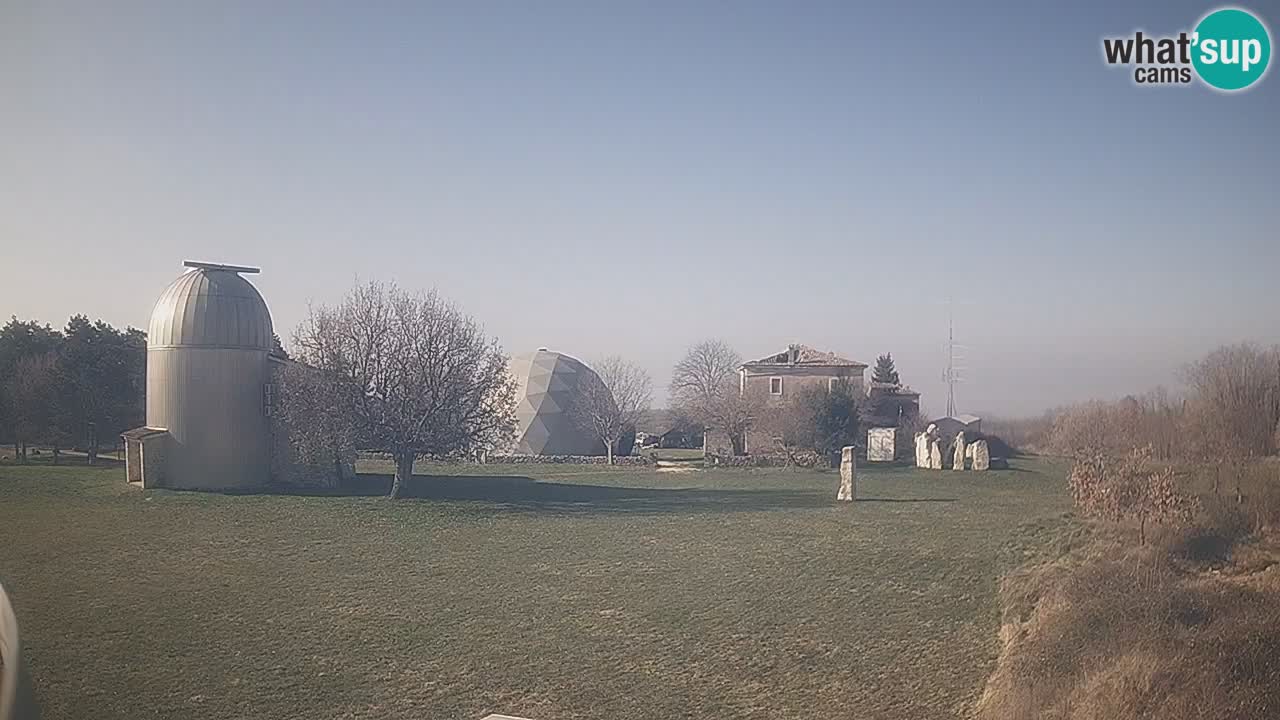 Višnjan Observatory Live Webcam – Explore the Sky, Asteroids, Comets, and Meteoroids