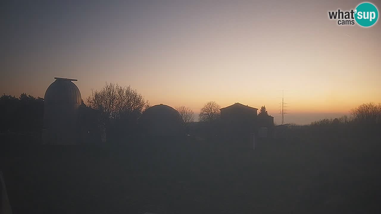 Višnjan Observatory Live Webcam – Explore the Sky, Asteroids, Comets, and Meteoroids
