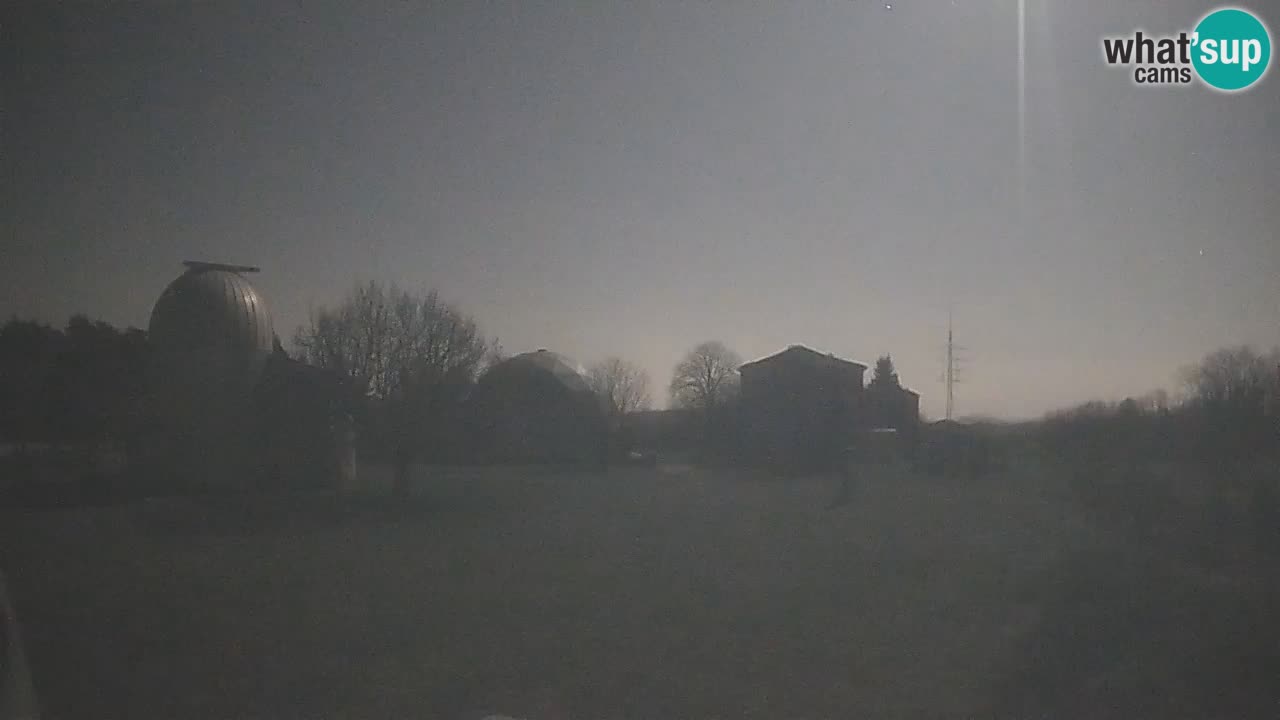 Cámara web en vivo del Observatorio de Višnjan: explora el cielo, los asteroides, cometas y meteoroides