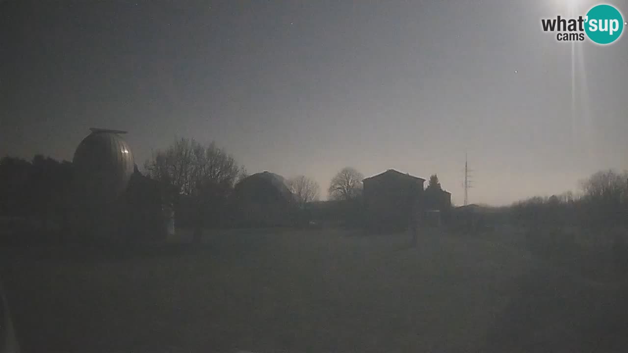 Observatorij Višnjan spletna kamera – Odkrivajte nebo, asteroide, komete in meteorite