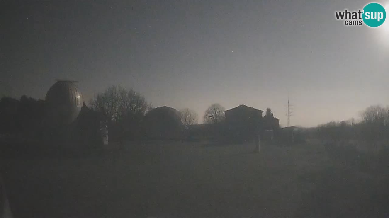 Višnjan-Observatorium Live Webcam – Explore the Sky, Asteroids, Comets, and Meteoroids