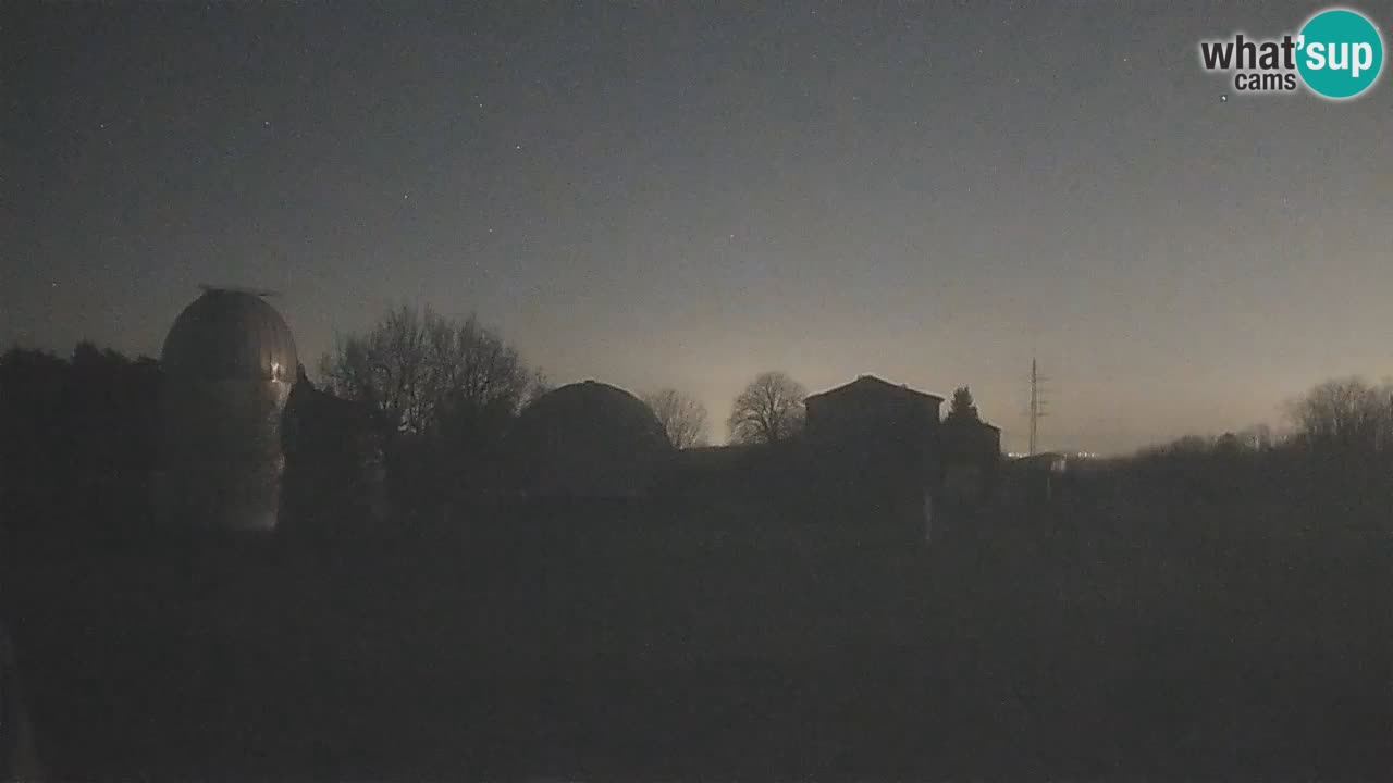 Cámara web en vivo del Observatorio de Višnjan: explora el cielo, los asteroides, cometas y meteoroides