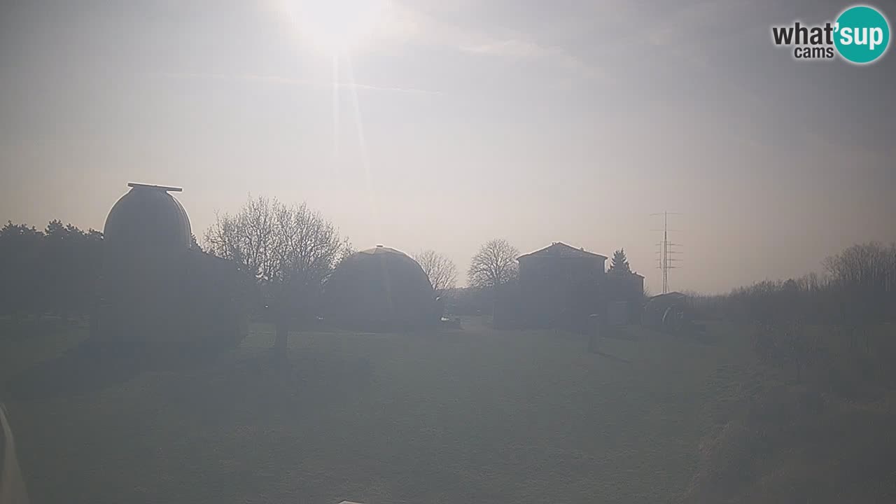 Višnjan-Observatorium Live Webcam – Explore the Sky, Asteroids, Comets, and Meteoroids