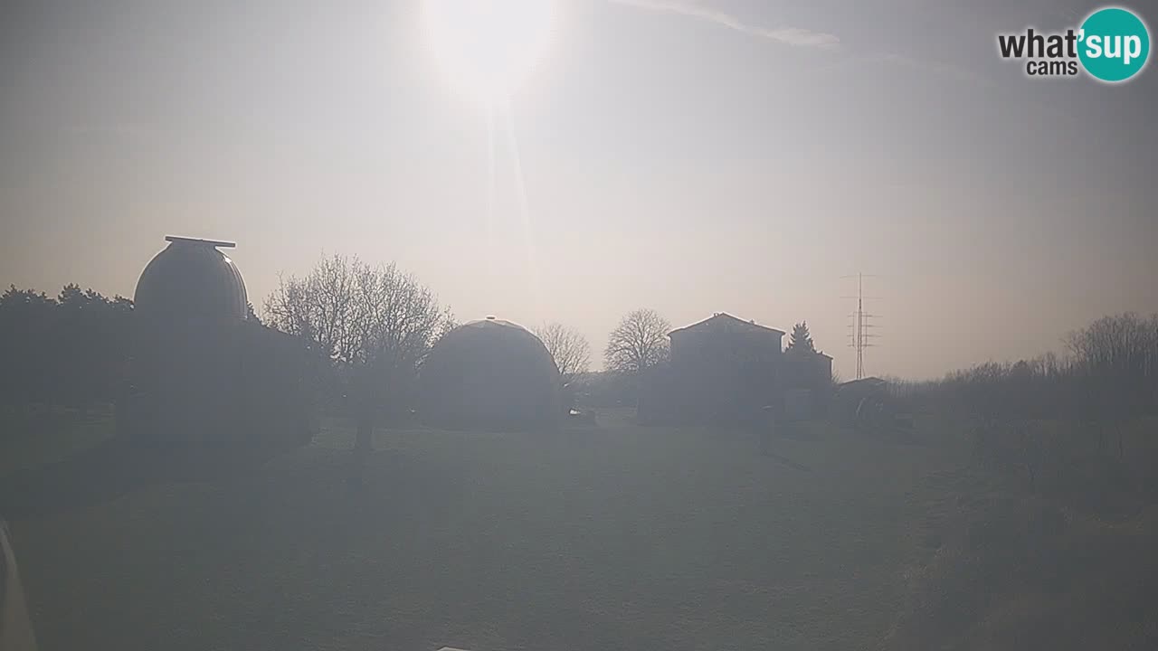 Cámara web en vivo del Observatorio de Višnjan: explora el cielo, los asteroides, cometas y meteoroides