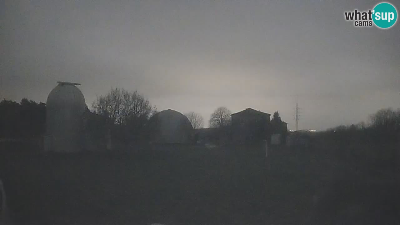 Višnjan-Observatorium Live Webcam – Explore the Sky, Asteroids, Comets, and Meteoroids