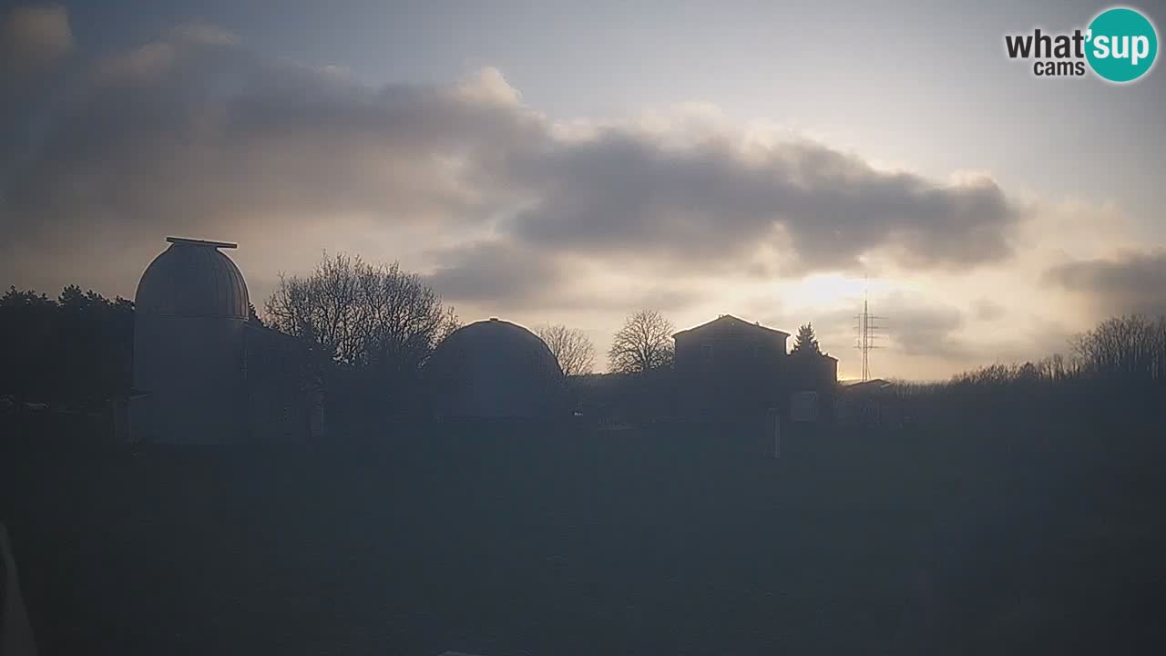 Višnjan Observatory Live Webcam – Explore the Sky, Asteroids, Comets, and Meteoroids
