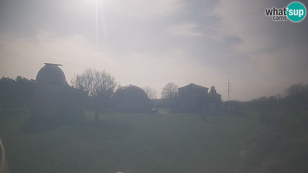 Observatorij Višnjan spletna kamera – Odkrivajte nebo, asteroide, komete in meteorite