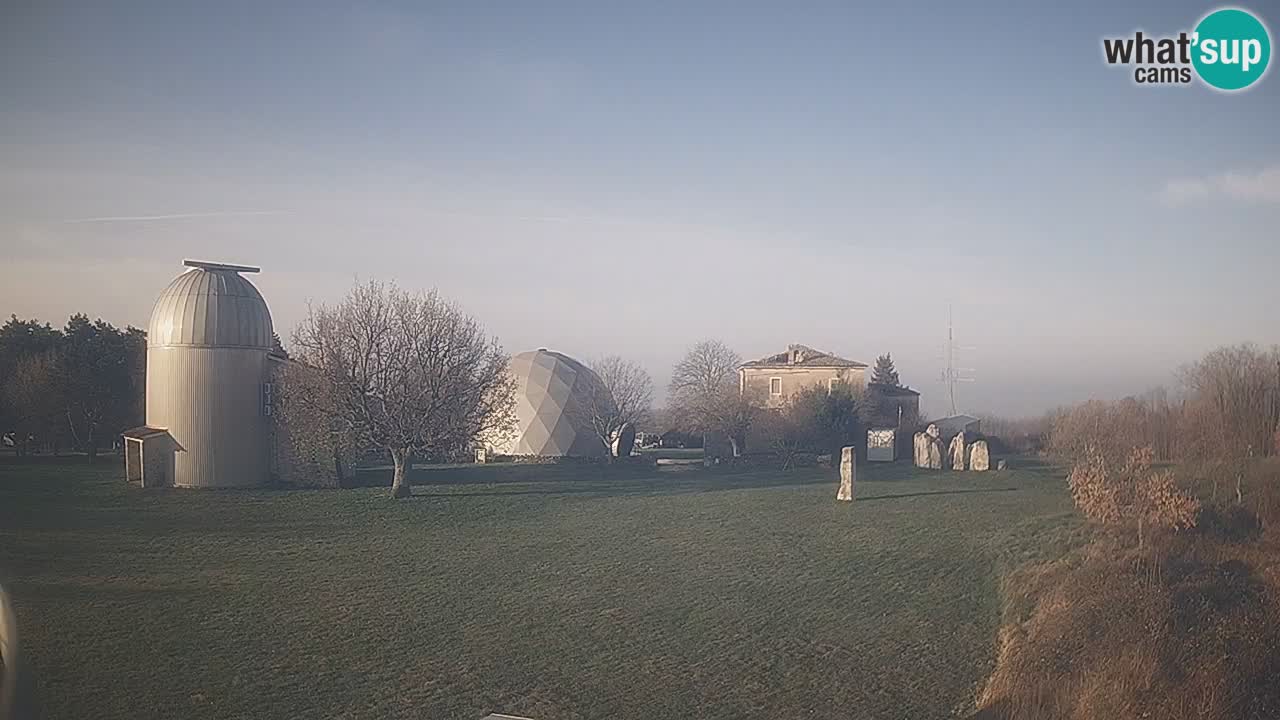 Višnjan Observatory Live Webcam – Explore the Sky, Asteroids, Comets, and Meteoroids