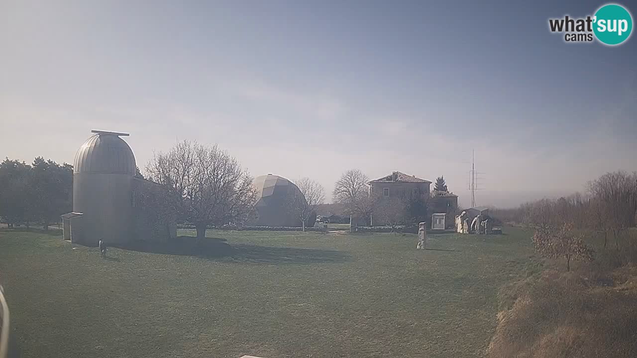 Observatorij Višnjan spletna kamera – Odkrivajte nebo, asteroide, komete in meteorite