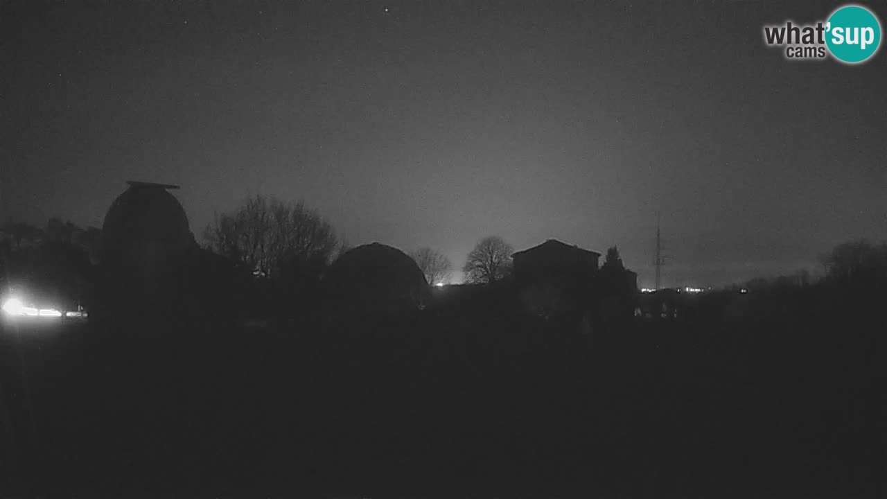 Observatorij Višnjan spletna kamera – Odkrivajte nebo, asteroide, komete in meteorite