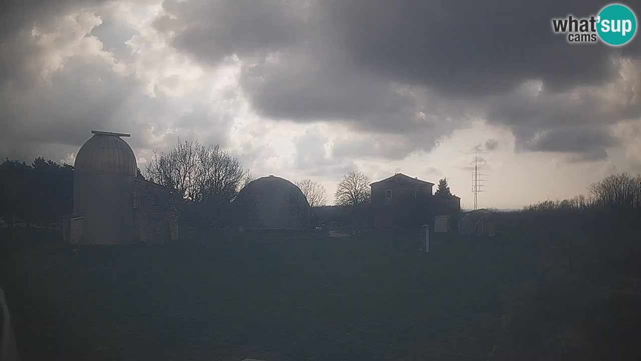 Cámara web en vivo del Observatorio de Višnjan: explora el cielo, los asteroides, cometas y meteoroides