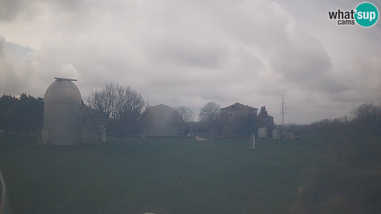 Višnjan Observatory Live Webcam – Explore the Sky, Asteroids, Comets, and Meteoroids