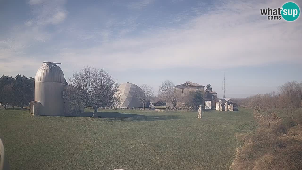 Cámara web en vivo del Observatorio de Višnjan: explora el cielo, los asteroides, cometas y meteoroides
