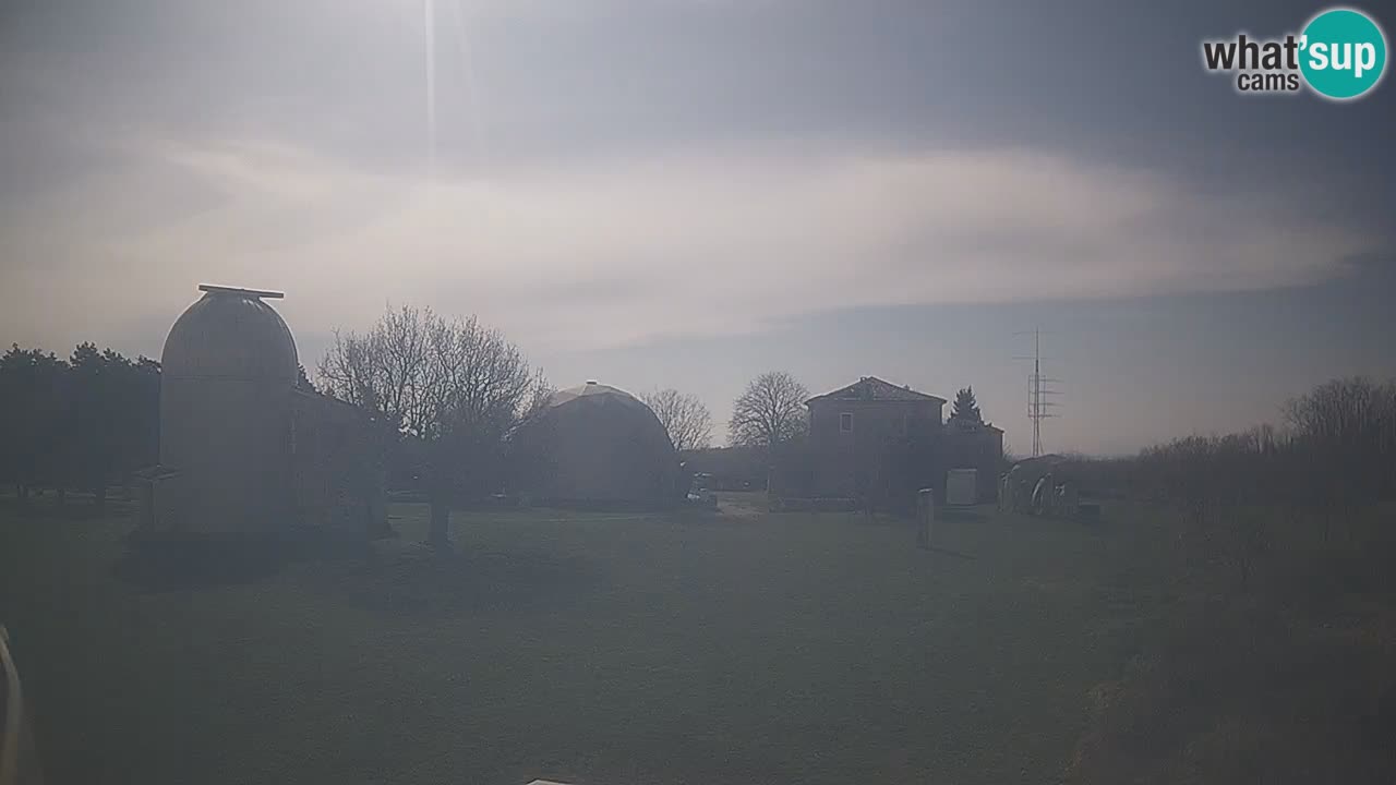 Observatorij Višnjan spletna kamera – Odkrivajte nebo, asteroide, komete in meteorite