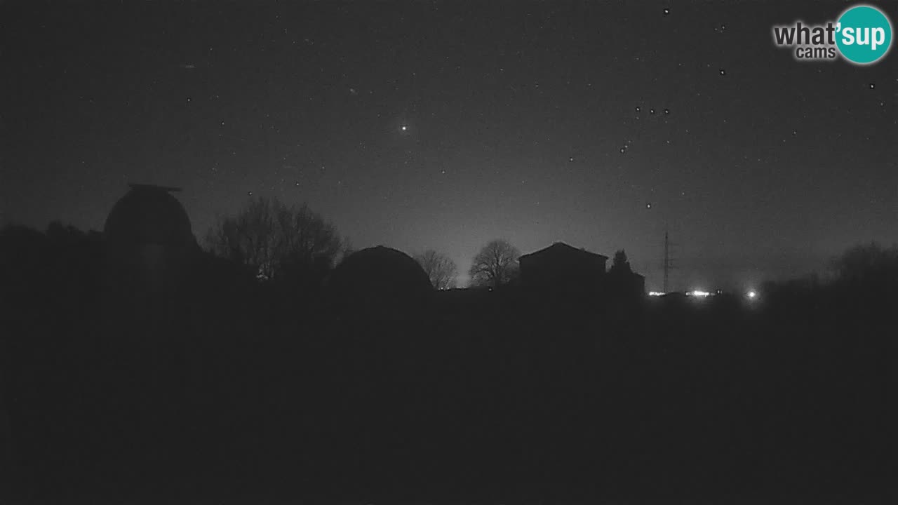 Višnjan Observatory Live Webcam – Explore the Sky, Asteroids, Comets, and Meteoroids