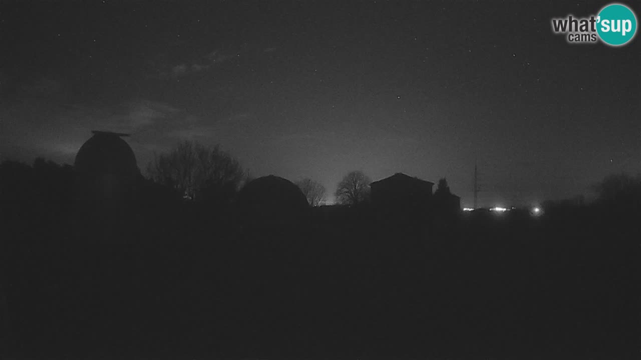 Observatorij Višnjan spletna kamera – Odkrivajte nebo, asteroide, komete in meteorite