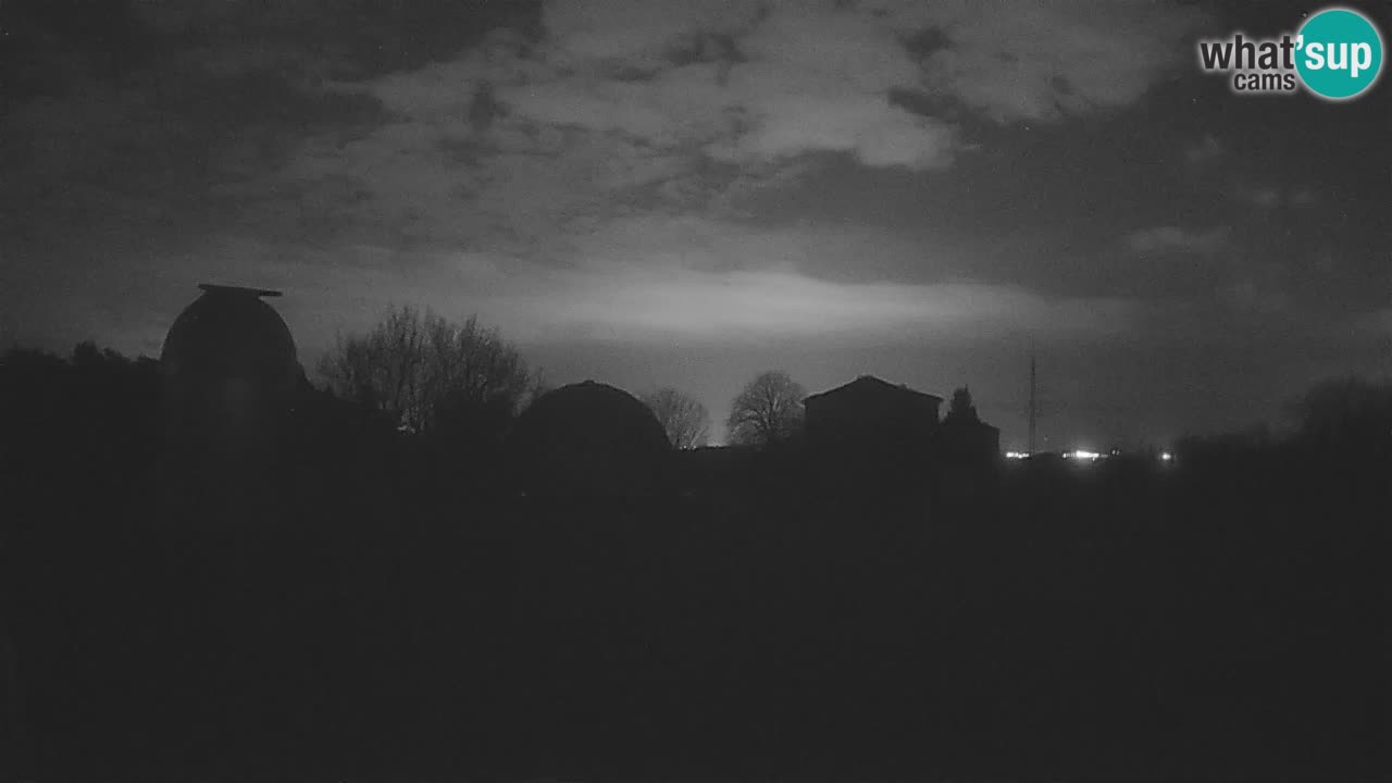 Observatorij Višnjan spletna kamera – Odkrivajte nebo, asteroide, komete in meteorite