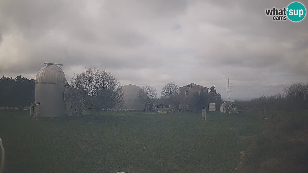 Višnjan Observatory Live Webcam – Explore the Sky, Asteroids, Comets, and Meteoroids