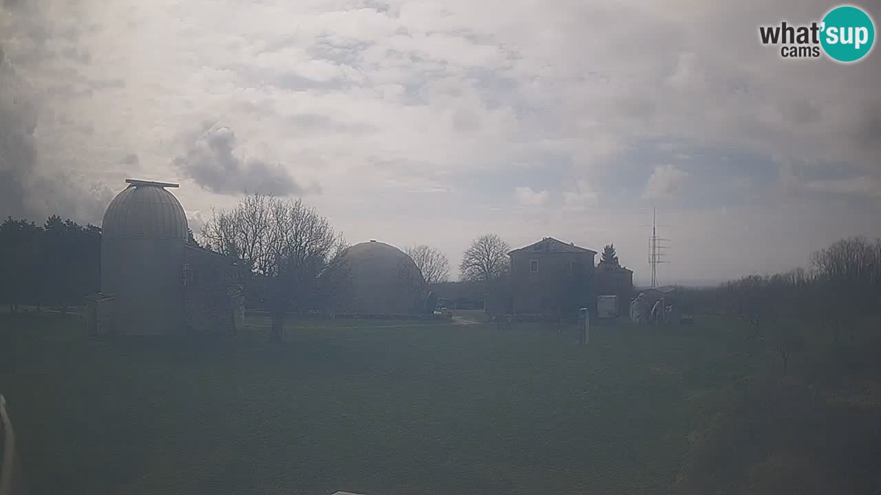 Observatorij Višnjan spletna kamera – Odkrivajte nebo, asteroide, komete in meteorite