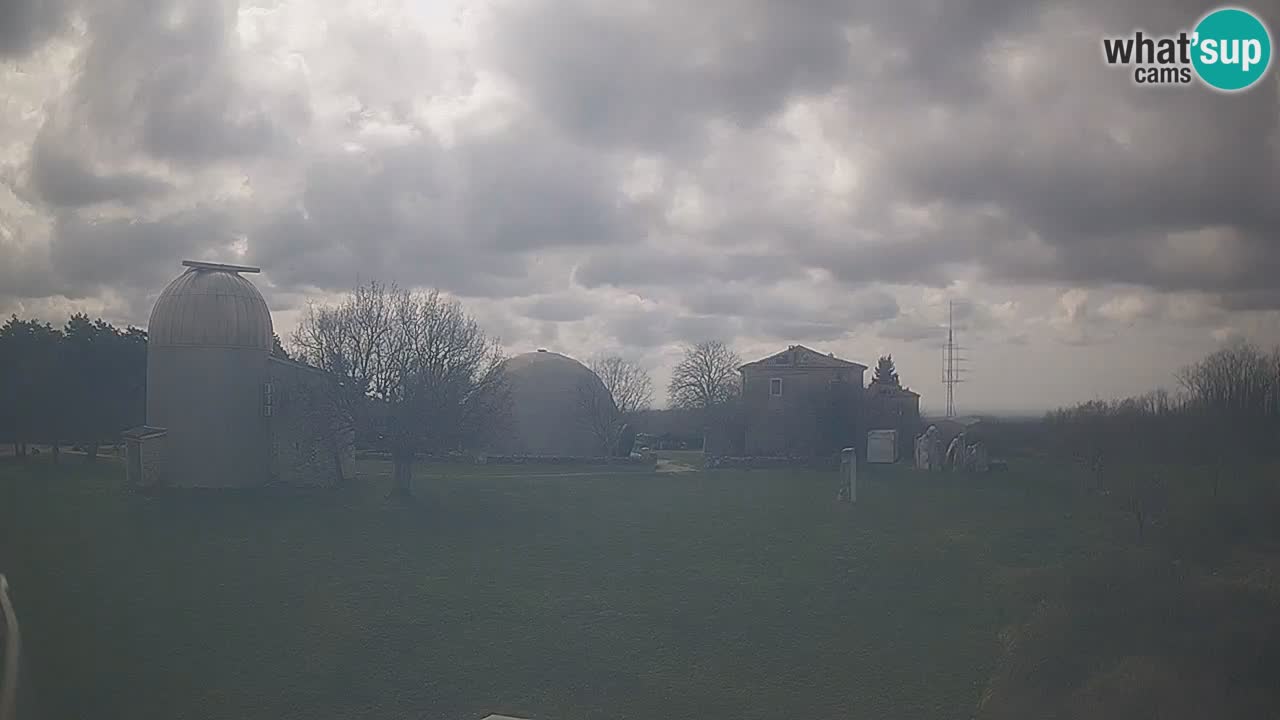 Observatorij Višnjan spletna kamera – Odkrivajte nebo, asteroide, komete in meteorite