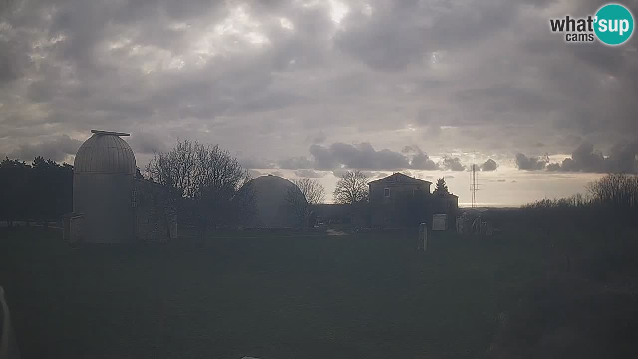 Višnjan Observatory Live Webcam – Explore the Sky, Asteroids, Comets, and Meteoroids