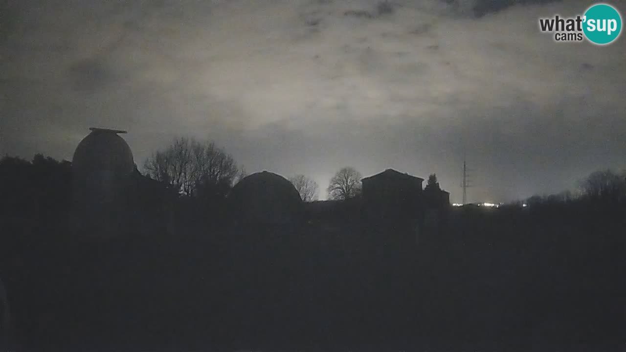 Višnjan-Observatorium Live Webcam – Explore the Sky, Asteroids, Comets, and Meteoroids