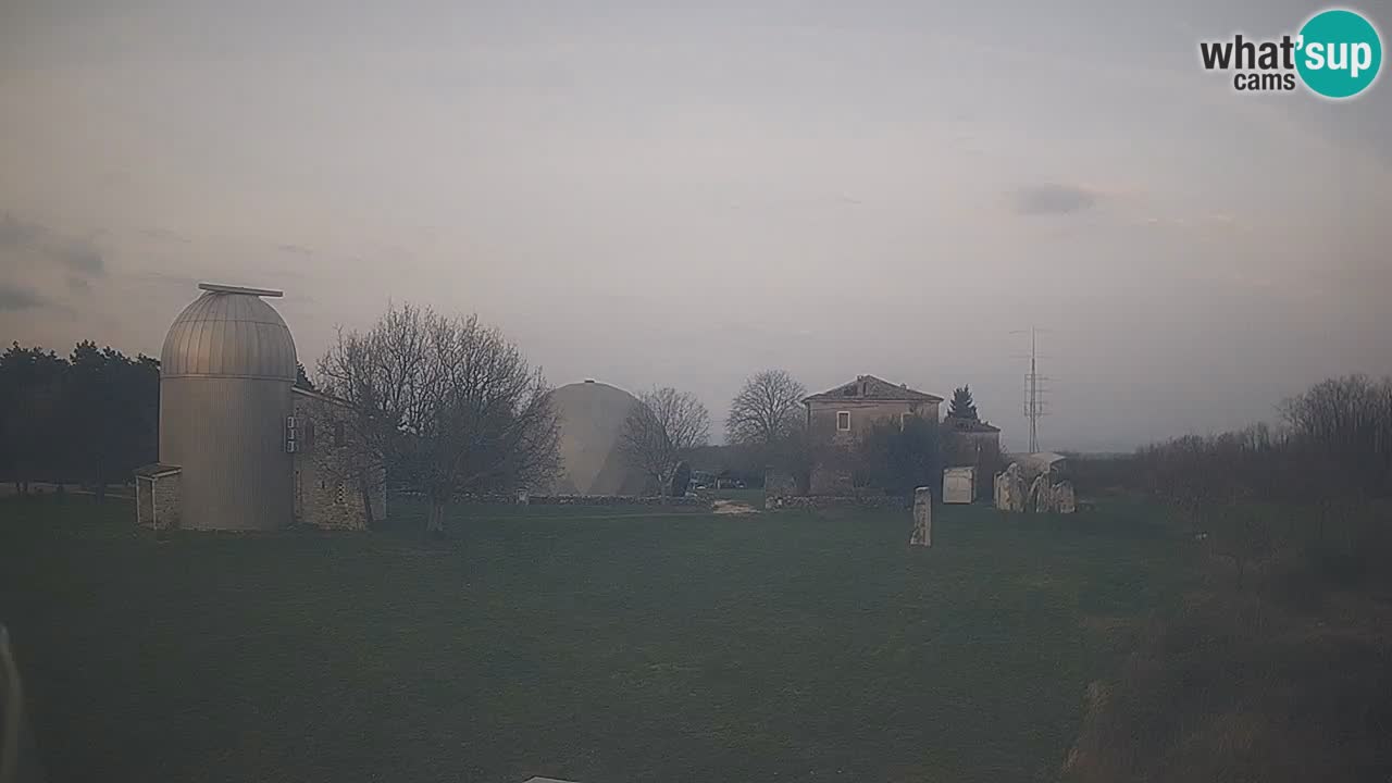 Višnjan Observatory Live Webcam – Explore the Sky, Asteroids, Comets, and Meteoroids