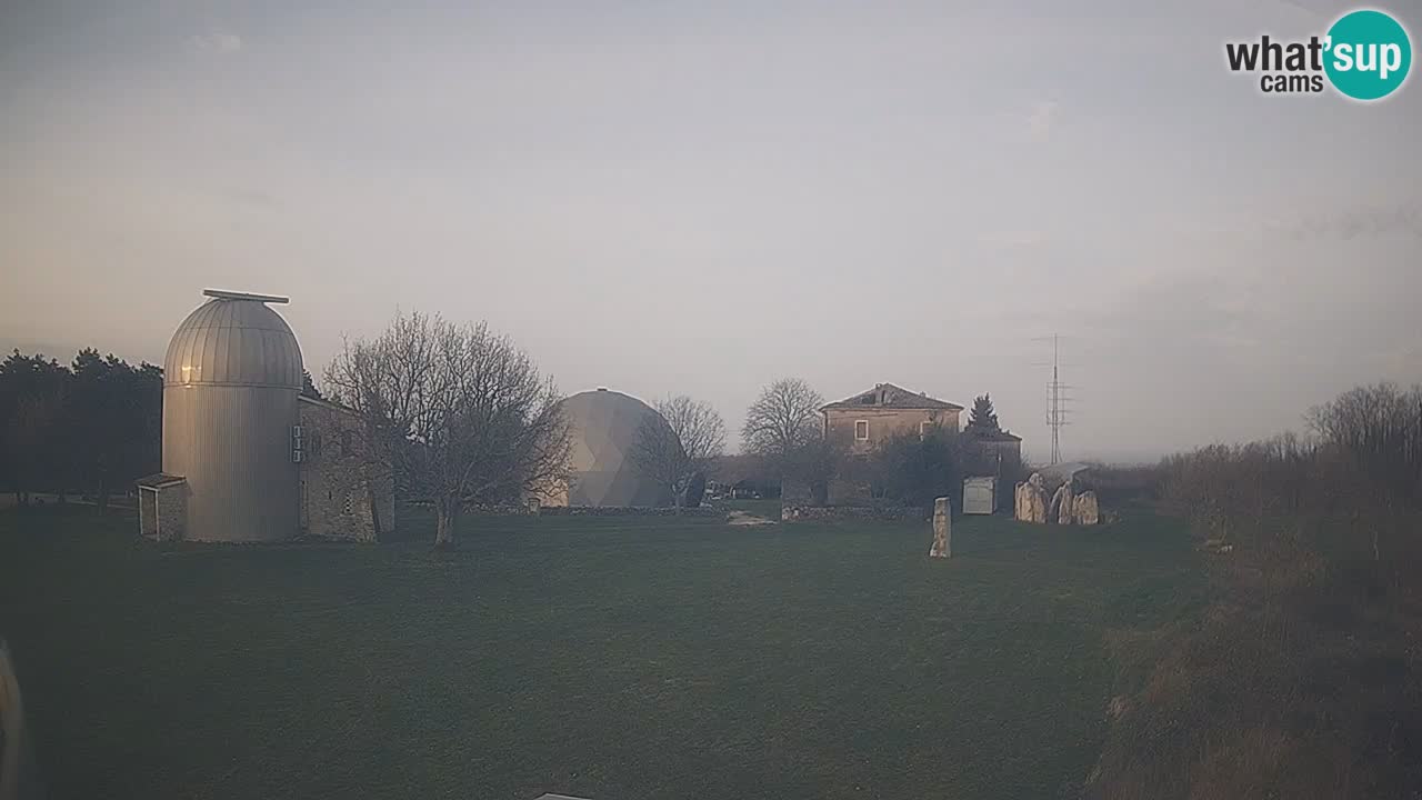 Višnjan Observatory Live Webcam – Explore the Sky, Asteroids, Comets, and Meteoroids