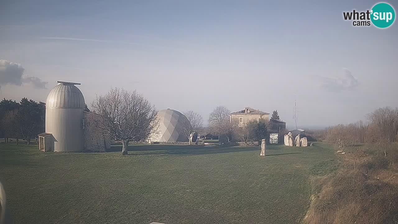 Višnjan Observatory Live Webcam – Explore the Sky, Asteroids, Comets, and Meteoroids