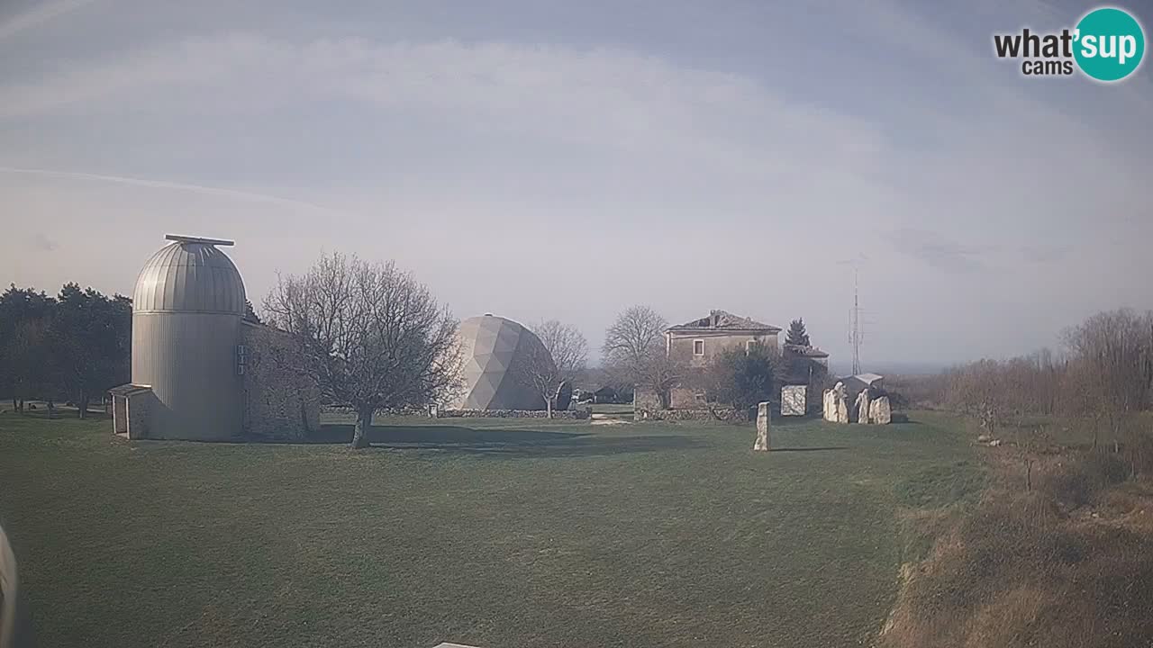 Višnjan Observatory Live Webcam – Explore the Sky, Asteroids, Comets, and Meteoroids