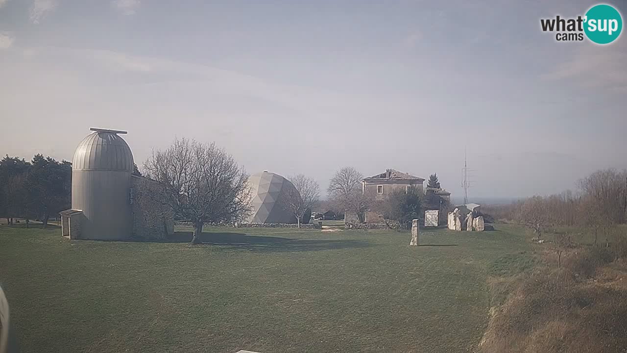 Višnjan Observatory Live Webcam – Explore the Sky, Asteroids, Comets, and Meteoroids