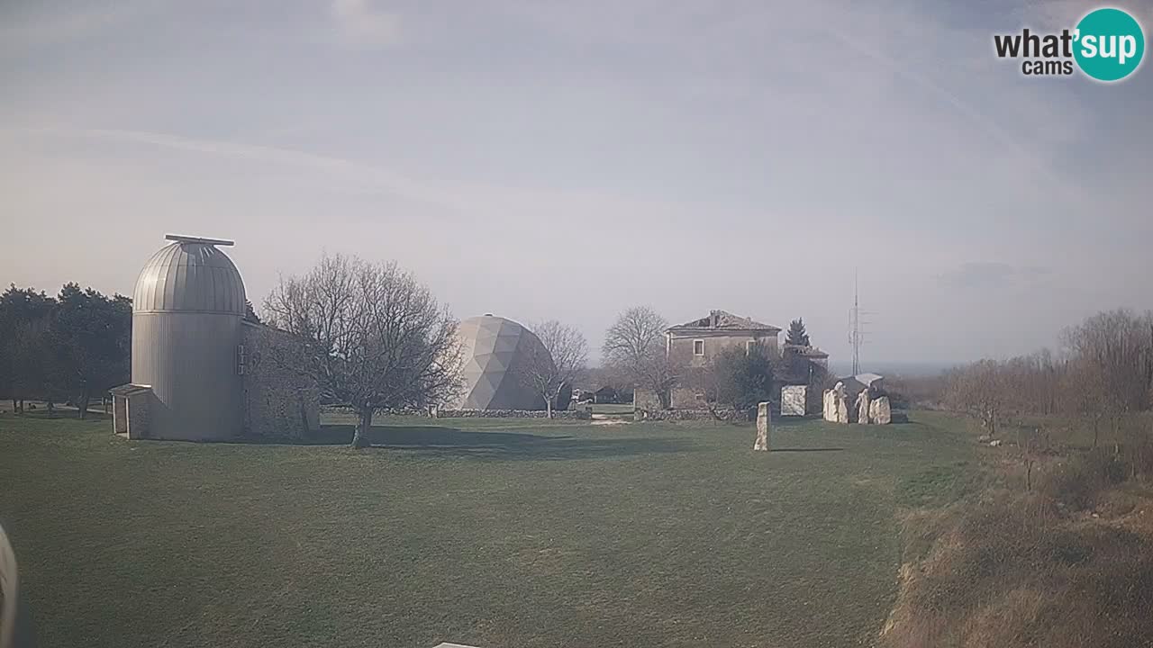 Višnjan Observatory Live Webcam – Explore the Sky, Asteroids, Comets, and Meteoroids