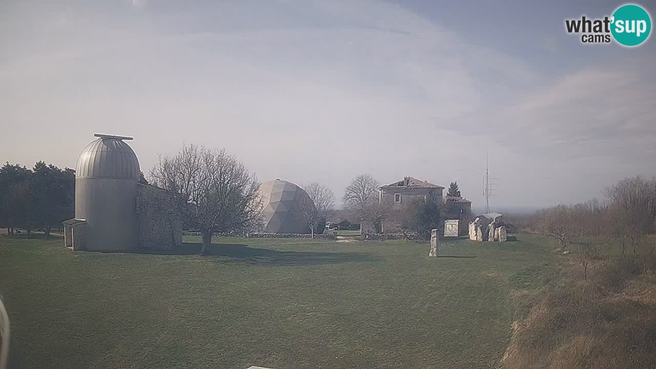 Višnjan Observatory Live Webcam – Explore the Sky, Asteroids, Comets, and Meteoroids