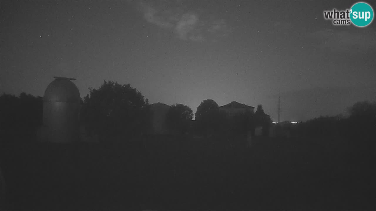 Cámara web en vivo del Observatorio de Višnjan: explora el cielo, los asteroides, cometas y meteoroides