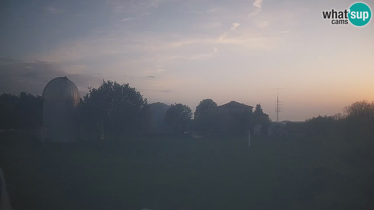 Observatorij Višnjan spletna kamera – Odkrivajte nebo, asteroide, komete in meteorite