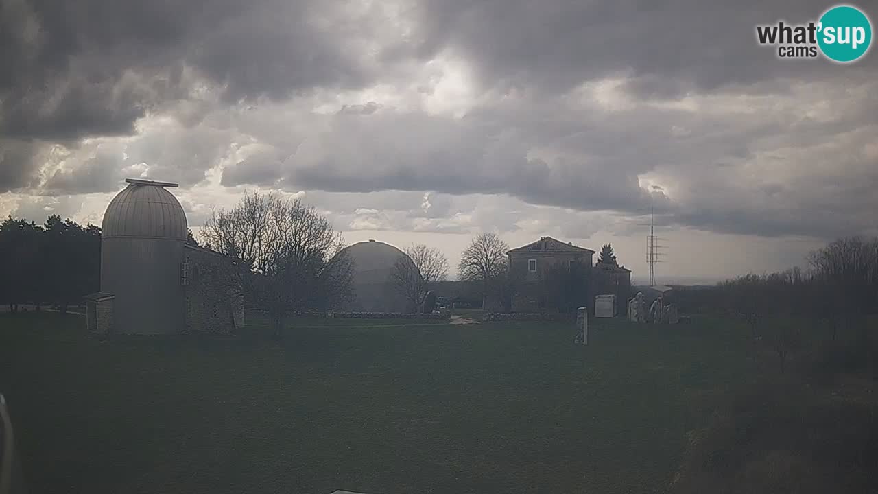 Višnjan Observatory Live Webcam – Explore the Sky, Asteroids, Comets, and Meteoroids