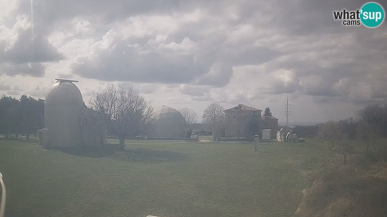 Višnjan Observatory Live Webcam – Explore the Sky, Asteroids, Comets, and Meteoroids