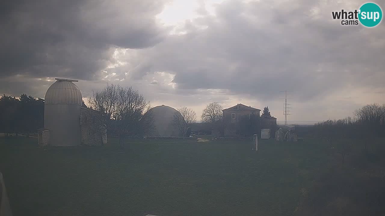 Višnjan Observatory Live Webcam – Explore the Sky, Asteroids, Comets, and Meteoroids