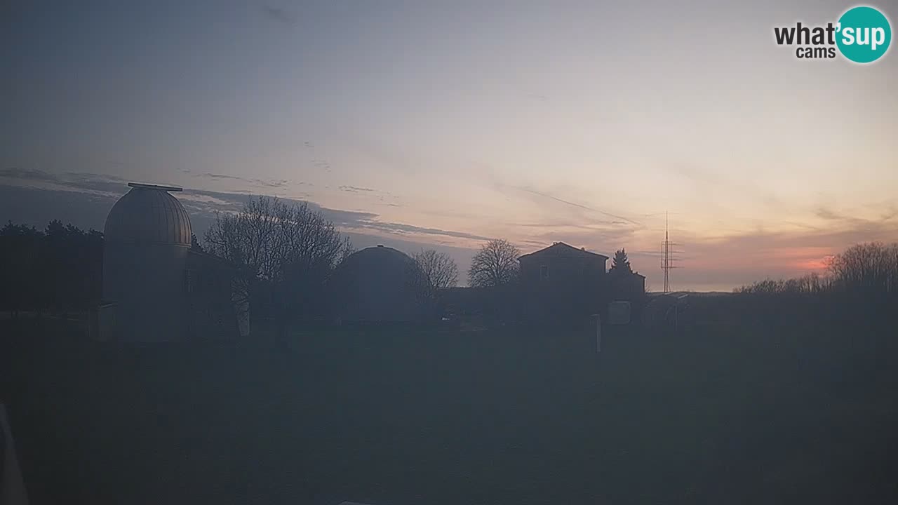 Višnjan Observatory Live Webcam – Explore the Sky, Asteroids, Comets, and Meteoroids