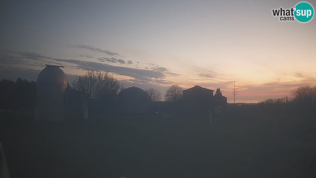 Višnjan Observatory Live Webcam – Explore the Sky, Asteroids, Comets, and Meteoroids