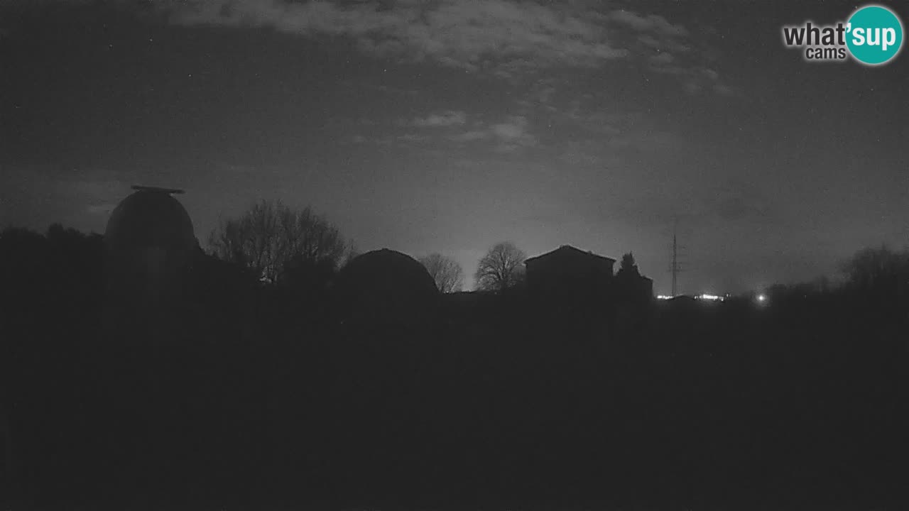 Višnjan Observatory Live Webcam – Explore the Sky, Asteroids, Comets, and Meteoroids